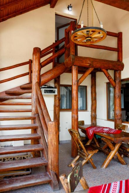 Готель La Coltul Castelului Bran Boutique Екстер'єр фото