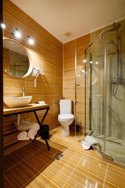 Готель La Coltul Castelului Bran Boutique Екстер'єр фото