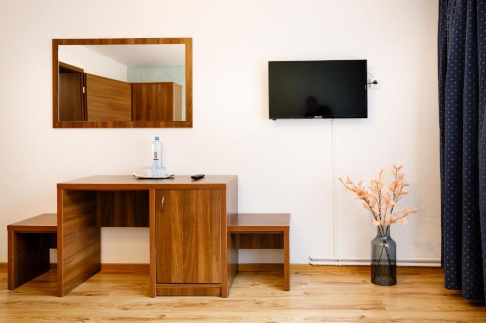 Готель La Coltul Castelului Bran Boutique Екстер'єр фото