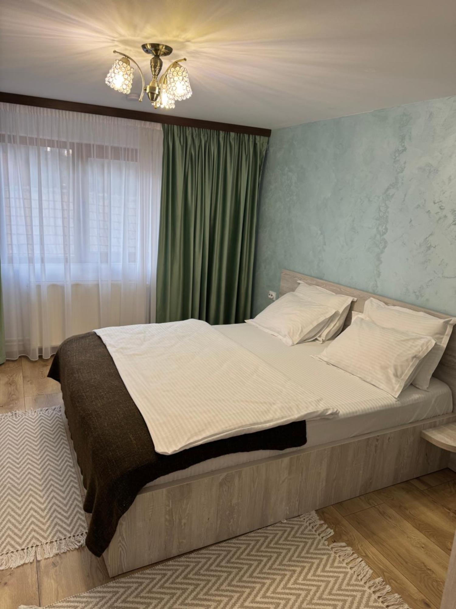 Готель La Coltul Castelului Bran Boutique Екстер'єр фото